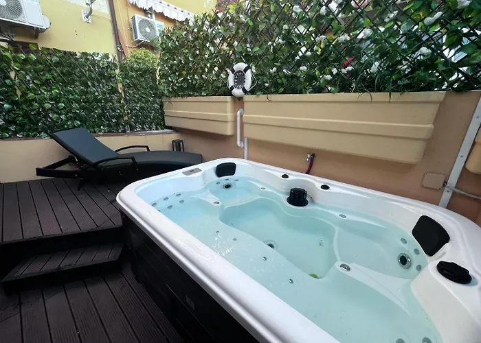 Апартаменты Anto's House 2 Bedroom Gulf View With Jacuzzi *